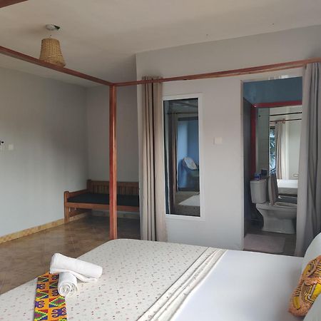 Afiki Hotel Elmina Ngoại thất bức ảnh