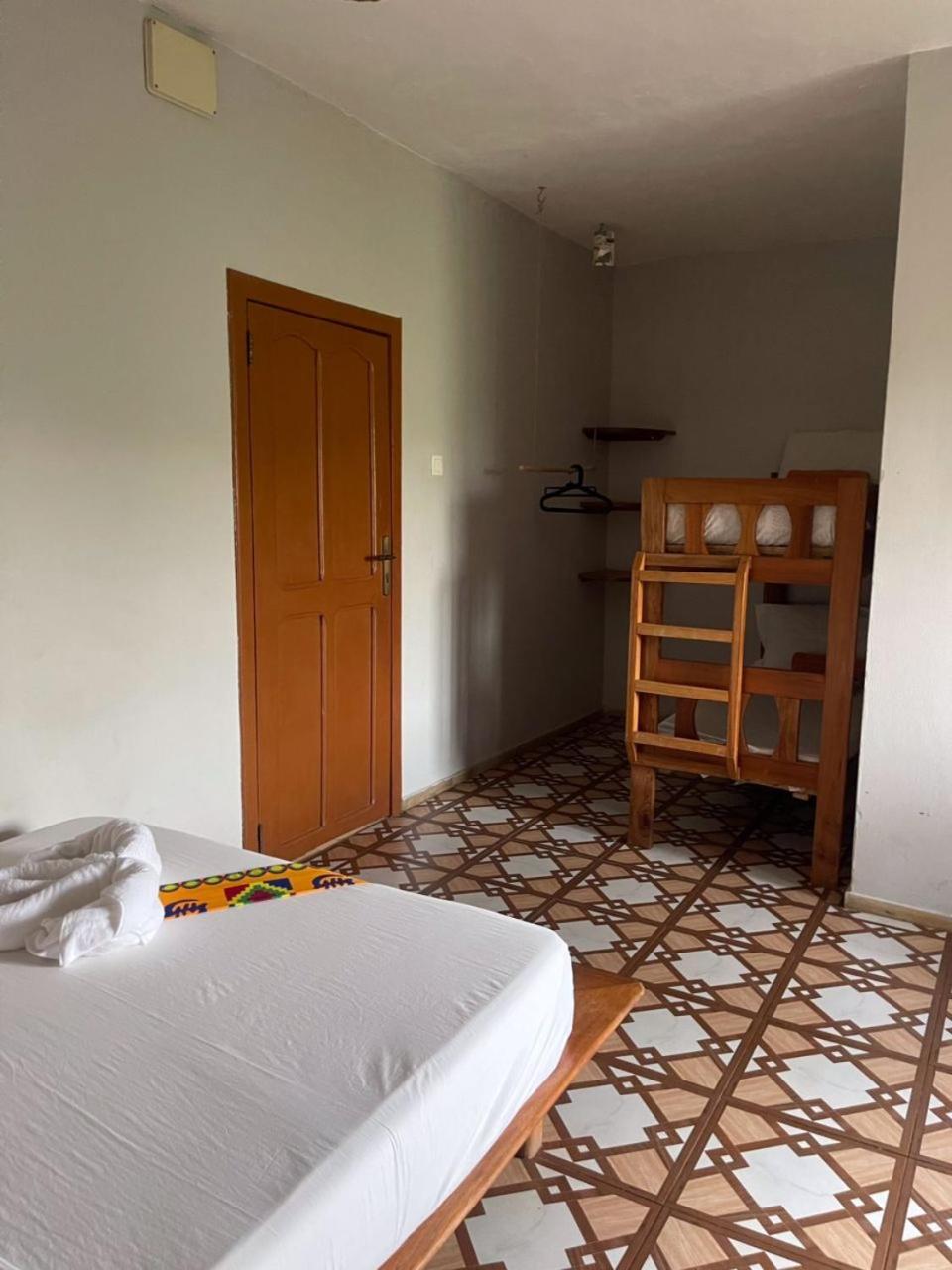 Afiki Hotel Elmina Ngoại thất bức ảnh