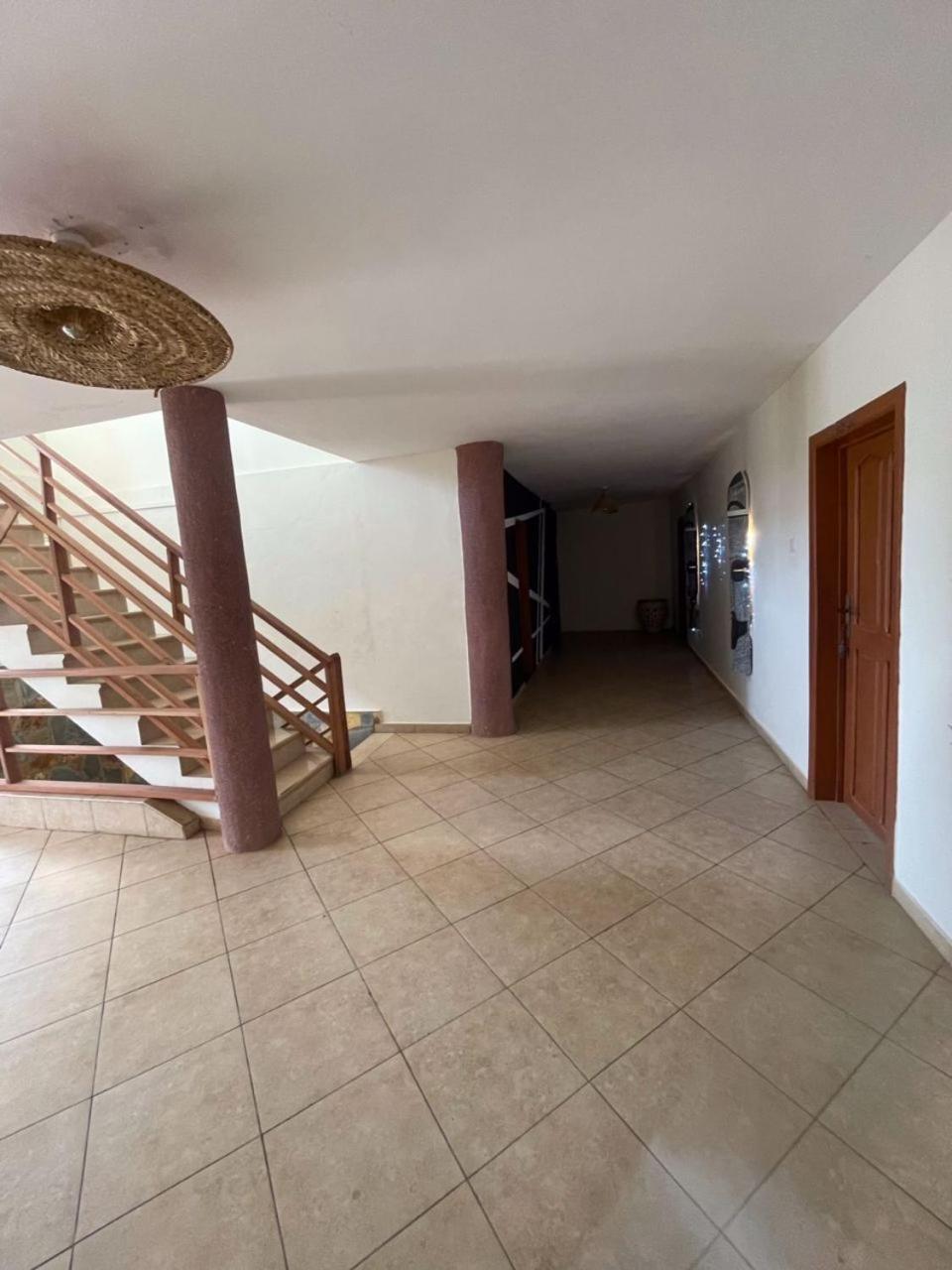 Afiki Hotel Elmina Ngoại thất bức ảnh