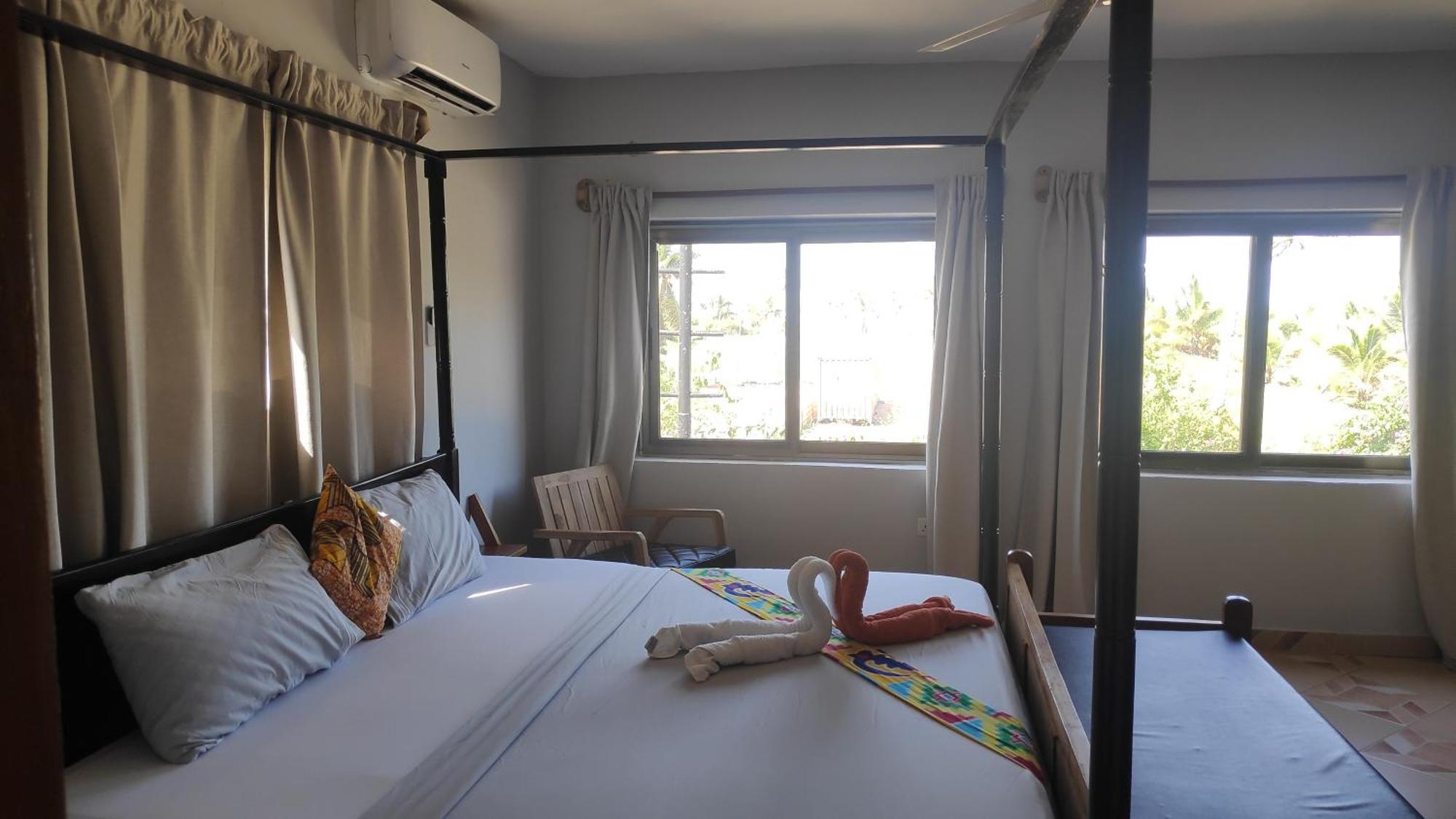 Afiki Hotel Elmina Ngoại thất bức ảnh