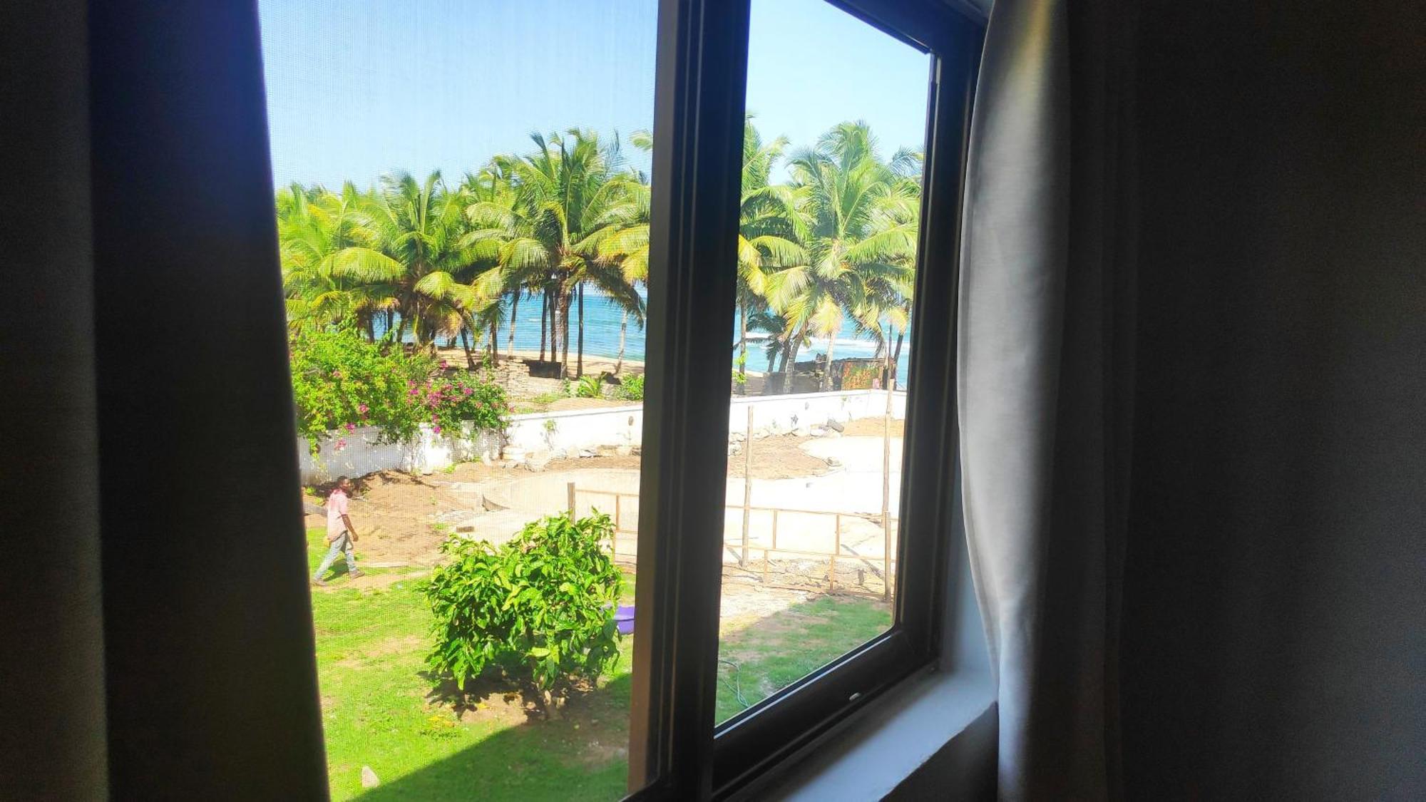 Afiki Hotel Elmina Ngoại thất bức ảnh