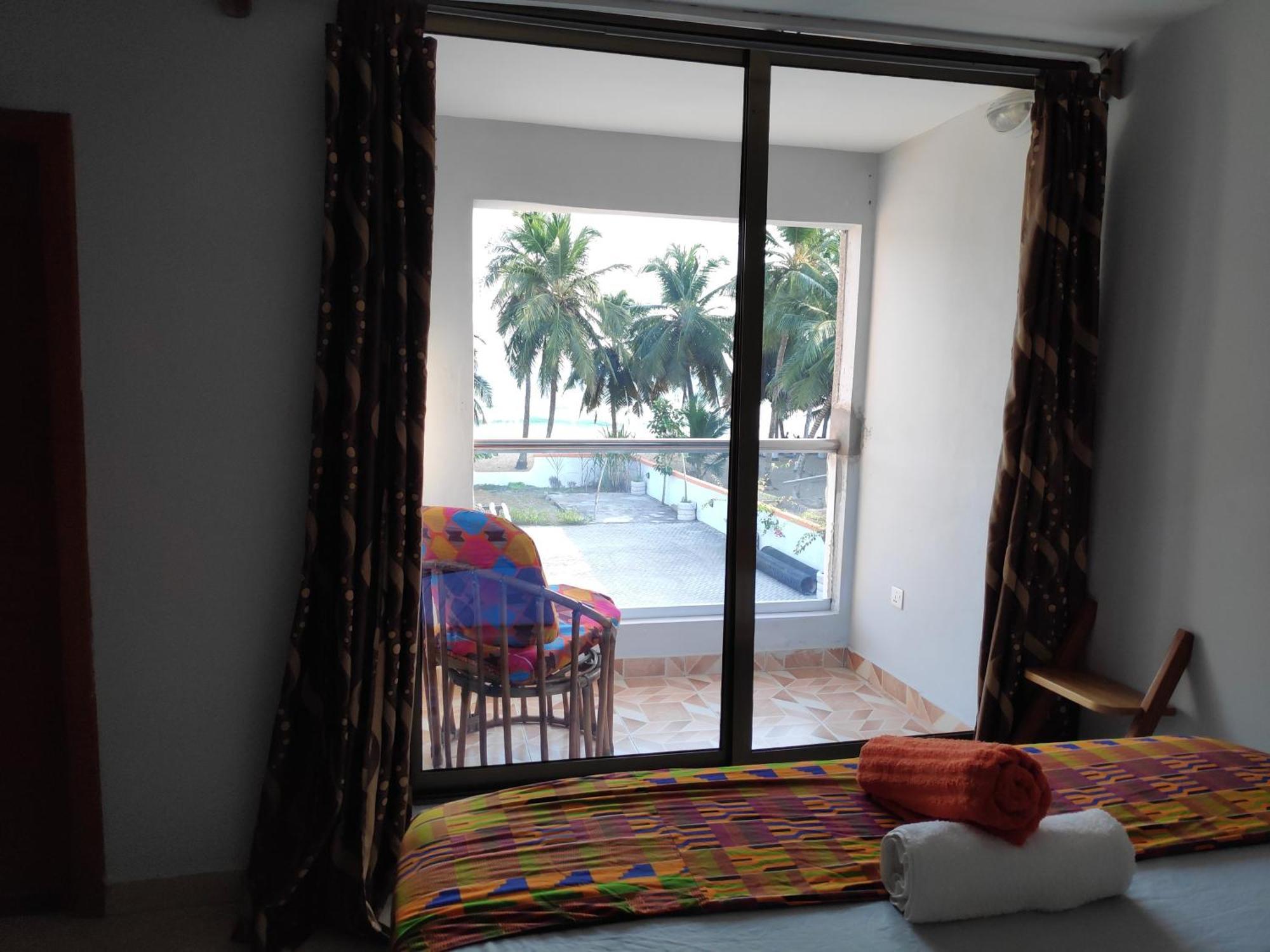 Afiki Hotel Elmina Ngoại thất bức ảnh