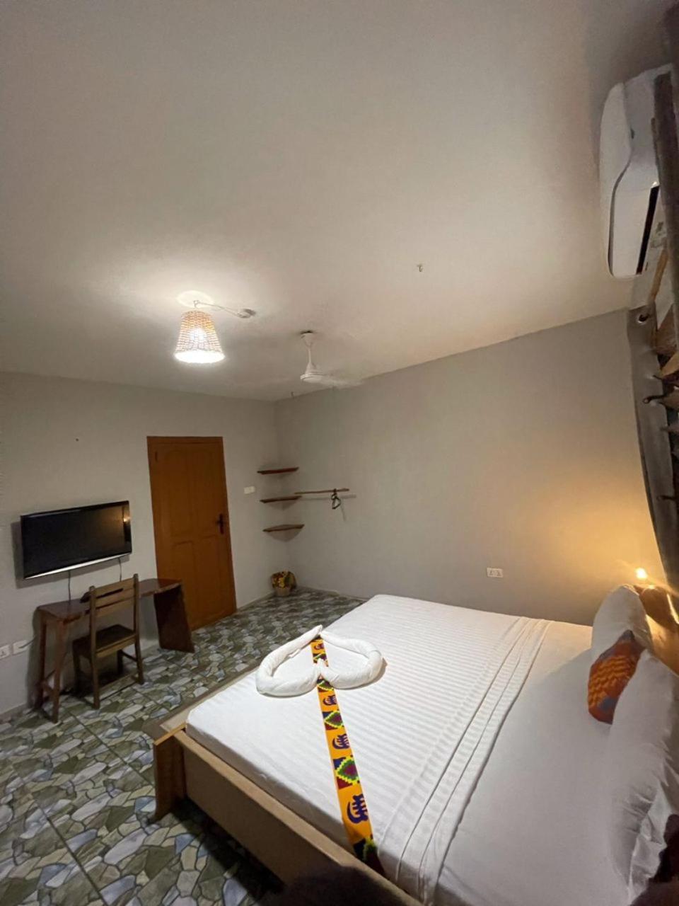 Afiki Hotel Elmina Ngoại thất bức ảnh